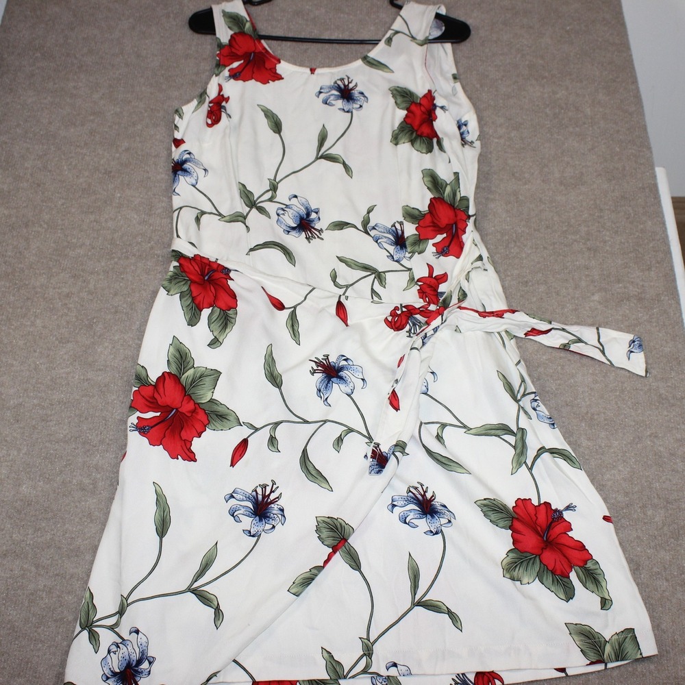 Caribbean Joe Womens Medium Floral Wrap Dress White Red Hibiscus Rayon Midi